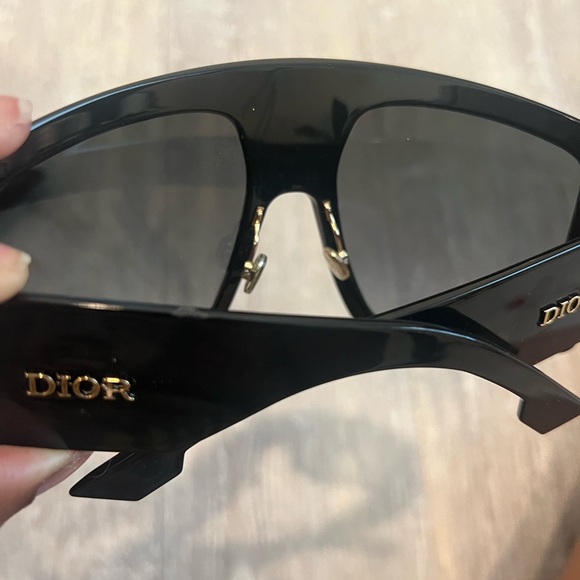 Worn once. Has a small scratch that’s pictured on the frame - Picture 3 of 7